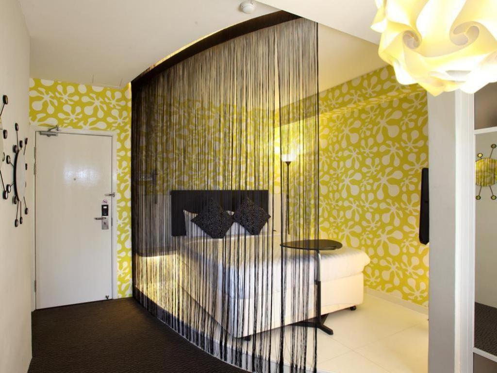 Hotel Zamburger Bliss Джохор-Бару Экстерьер фото