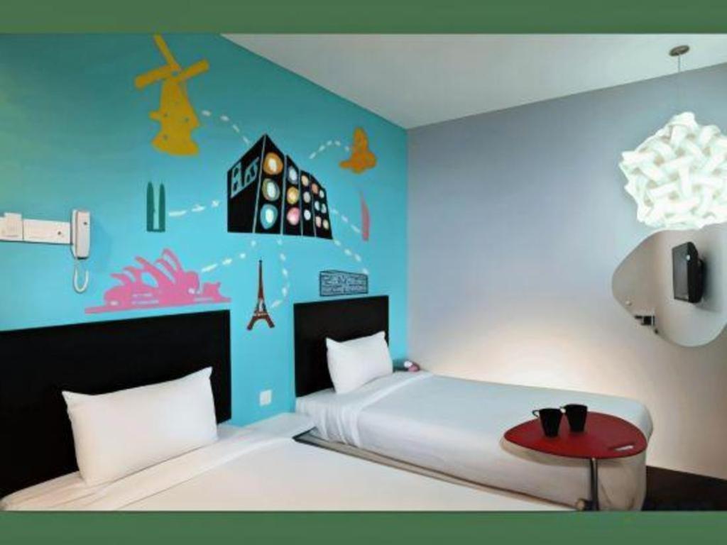 Hotel Zamburger Bliss Джохор-Бару Экстерьер фото